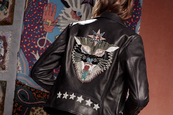 Uterqüe - até 40% em artigos seleccionados no dia 24 de novembro.