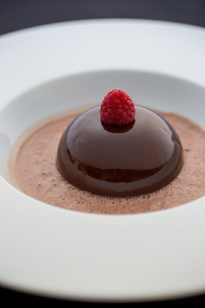 Restaurante Bastardo: bomba de chocolate preto (€8)