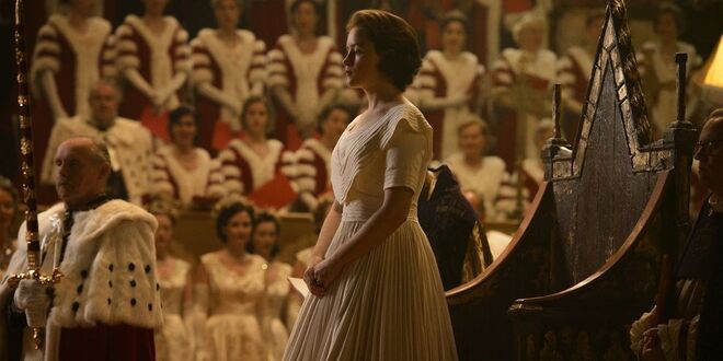 Rainha Elizabeth II na cerimónia da coroação na Abadia de Westminster | Temporada 1, Episódio 5