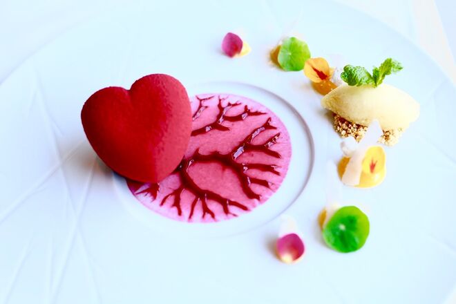 Restaurante Arcadas: Coração de Inês com coco, manga e sorvete de maracujá (€13,50)