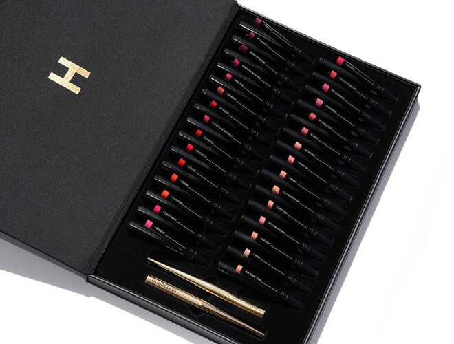 Confession Lipstick Archive, €650, Hourglass, em net-a-porter.com