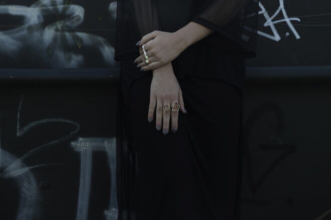 FILIPE FONSECA, NO EL CORTE INGLÉS | Esta marca de joalharia contemporânea segue as linhas simplificadas da geometria e inspira-se na cultura, na história e nos costumes de Portugal. filipefonsecajewellery.com 