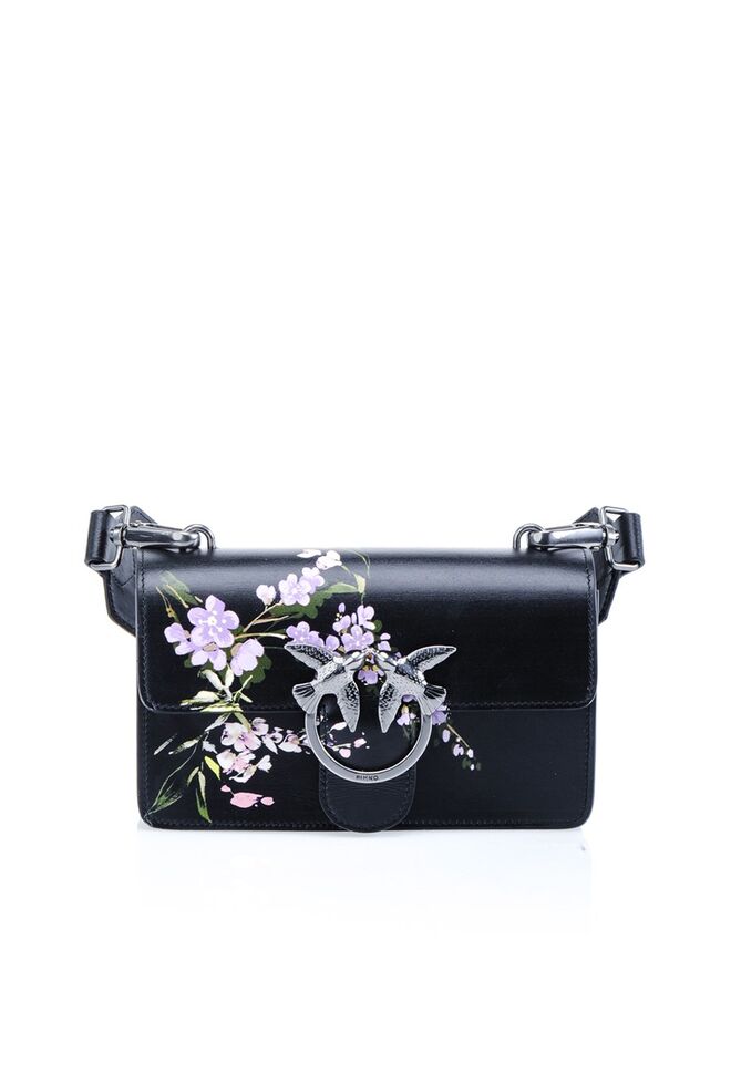 Carteira, €240, Pinko