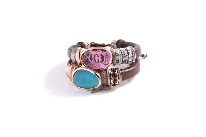 RAZZA JOIAS, NO EL CORTE INGLÉS | Criada por Pilar Correia, aposta na inovação e na modernidade e trabalha com matérias-primas nobres como o ouro, a prata, as pedras e as peles. razzajoias.pt