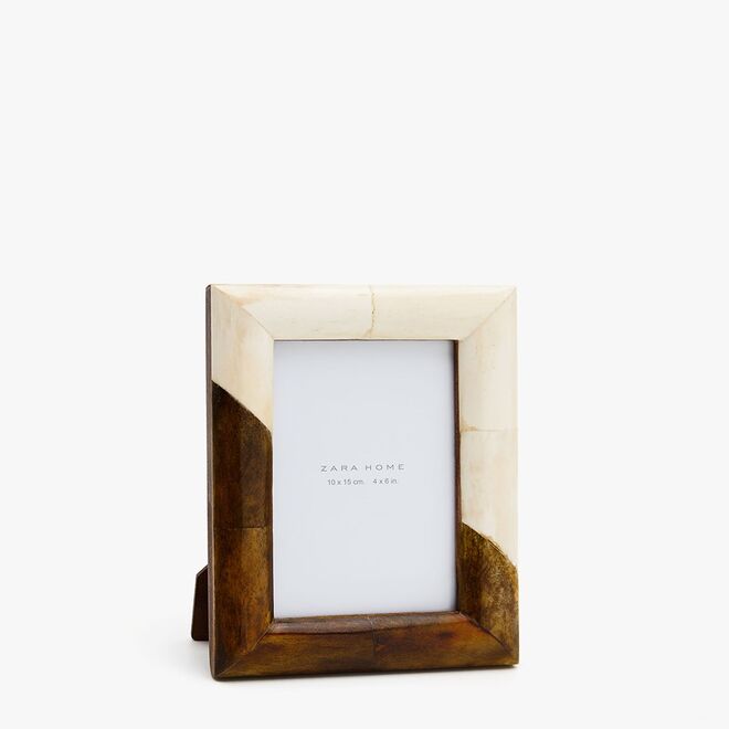 Moldura, €9,99, Zara Home.