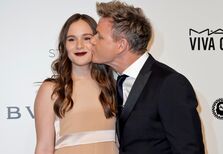 De Bill Gates a Elton John, 10 personalidades que não vão deixar dinheiro aos filhos