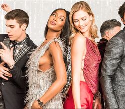 Karlie Kloss, Boy George e Naomi Campbell celebram a família e a diversidade na nova campanha da Swarovski