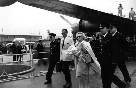 Estilo: O que vestem as celebridades para viajar?