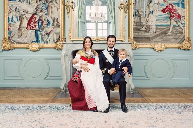 Princesa Sofia com o Príncipe Carl Philip e os Príncipes Gabriel e Alexander.