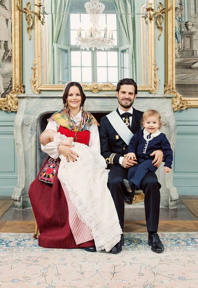 Princesa Sofia com o Príncipe Carl Philip e os Príncipes Gabriel e Alexander.