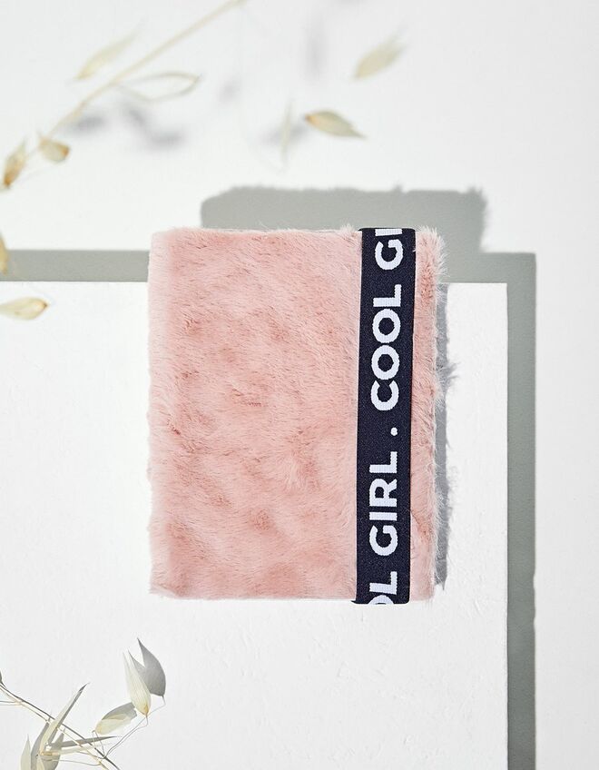 €9,95, Stradivarius