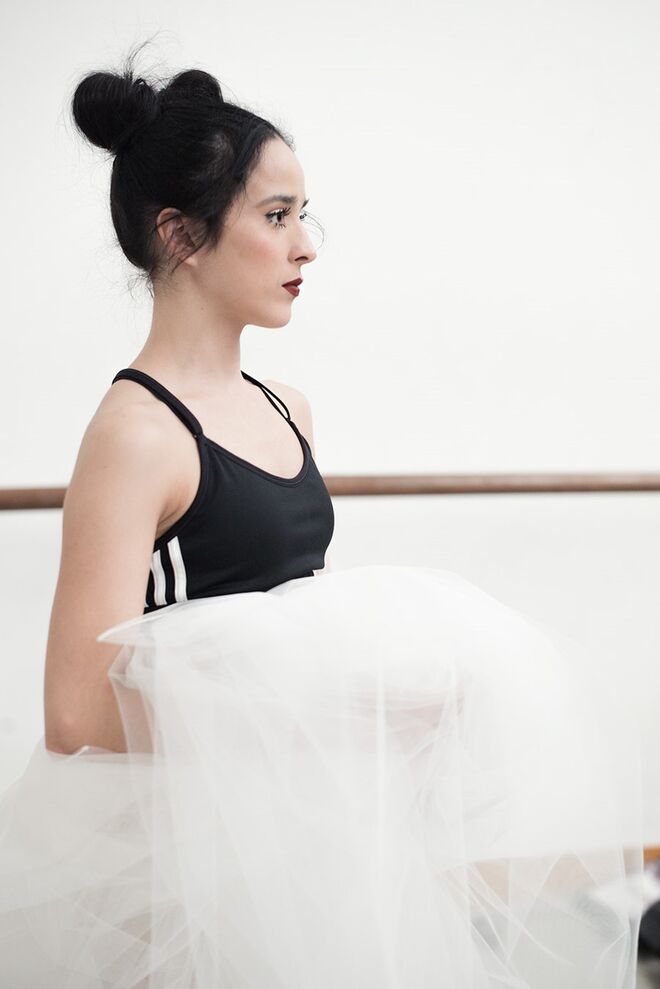 Isadora Valadero: top Adidas e saia em tule Storytailors.