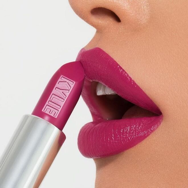 Silver Series Lipstick Line no tom Raspberry Charlotte, Kylie Cosmetics 