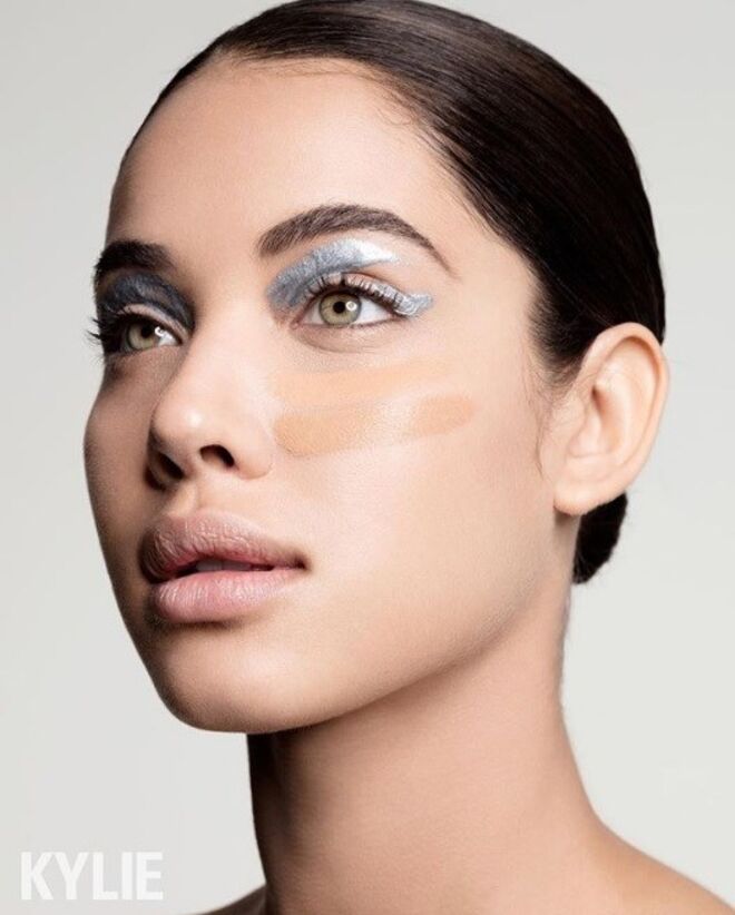 Silver Series Skin Concealer nos tons Oak e Amber, Kylie Cosmetics 