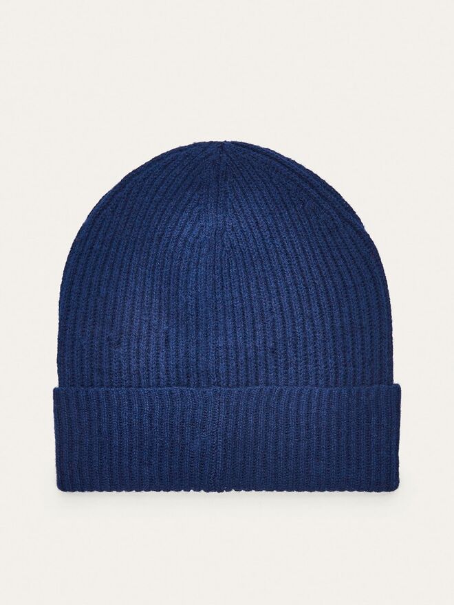 Gorro, €29,95, Massimo Dutti