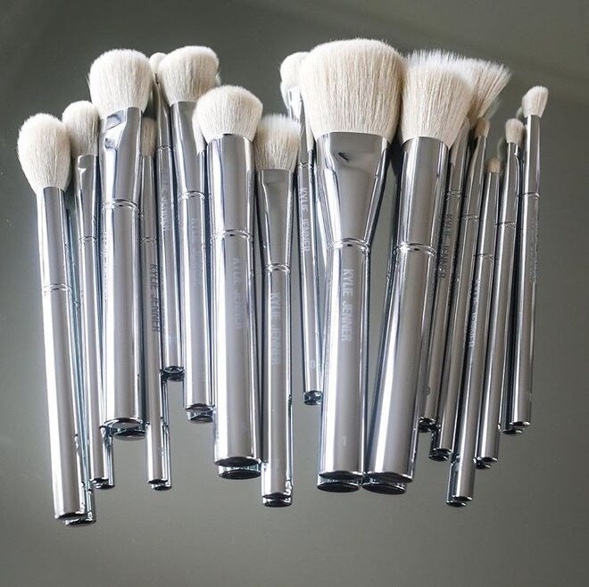 Pincéis de maquilhagem Silver Series, Kylie Cosmetics