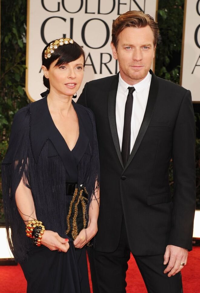 EWAN MCGREGOR E EVE MAVRAKIS, Outubro | O ator escocês e a mulher, a figurinista francesa, puseram oficialmente fim ao casamento de 22 anos. De acordo com a imprensa internacional, terão sido as imagens do ator a beijar outra mulher, que circularam em maio, que levaram a este desfecho. O casal tem quatro filhas. 