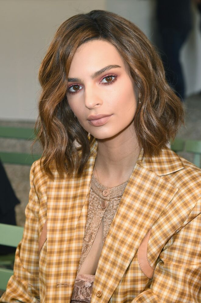 Emily Ratajkowski no desfile Nina Ricci, na Paris Fashion Week SS 2018, em Paris.