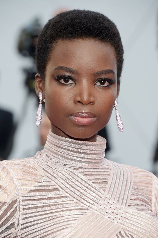 Maria Borges no Festival de Cinema de Cannes, França. Maquilhagem e cabelos: equipa L’Oréal Paris.