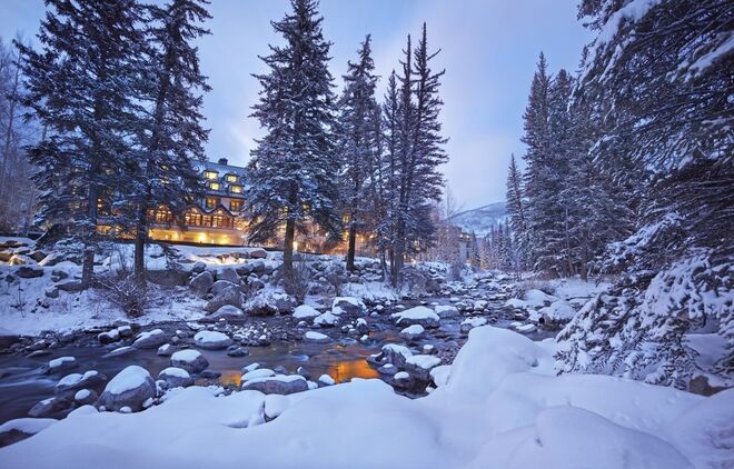 Hotel Talisa à Vail, Colorado, Estados Unidos | Está no topo da lista das estações de ski mais sofisticadas dos Estados Unidos. Abriu as portas em novembro deste ano e convida os seus hóspedes a descontraírem num ambiente que mistura o modo de vida americano com as inspirações alpinas. O spa tem uma vista panorâmica. 