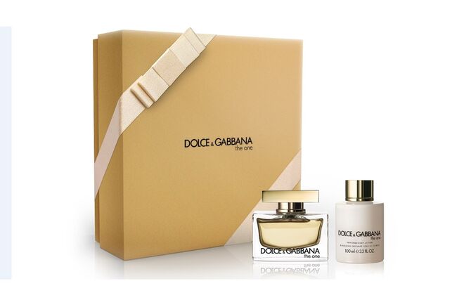 Coffret The One: Eau de Parfum (50 ml) e Body Lotion (100 ml), €92,50, Dolce & Gabbana