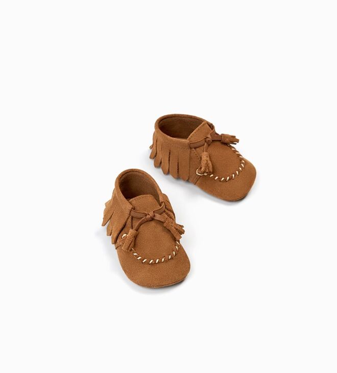 Mocassins, €22,95, Zara