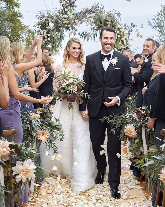 Kate Upton & Justin Verlander | A modelo deu o nó numa cerimónia em Iália no passado mês de novembro num vestido de noiva da Valentino. 