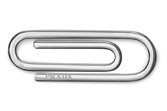 4. O clipe da Prada que custa €160 e a fita de Raf Simons que custa €170