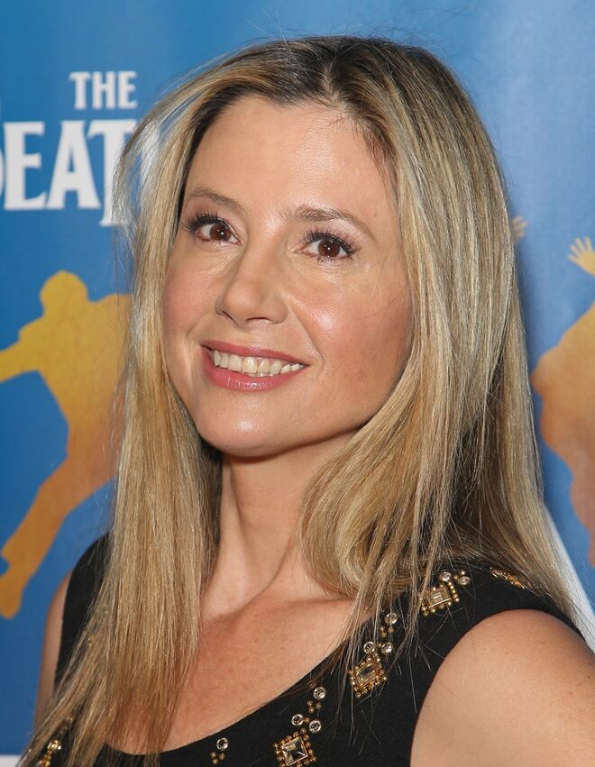 Mira Sorvino no evento  10th anniversary celebration of 'The Beatles LOVE by Cirque du Soleil