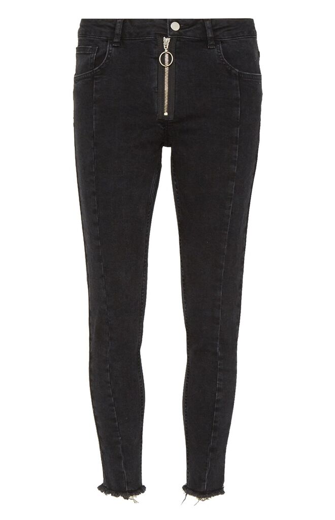 Calças de ganga, €19, Primark