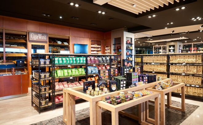 Cigar World: Contém a melhor seleção de charutos manufaturados dos principais países produtores.