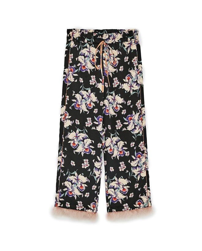 As calças em cetim. Antes - €29,95 Agora - €19,99 