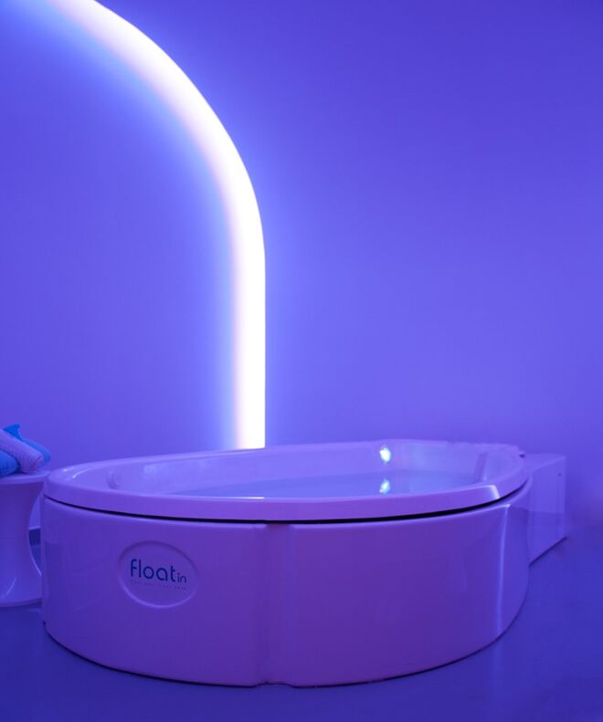Float Spa à La Carte no Float In Spa (Rato, Belém ou Picoas): Recomendamos a massagem especial de relaxamento, mas este ritual pode começar com qualquer massagem disponível no menu.