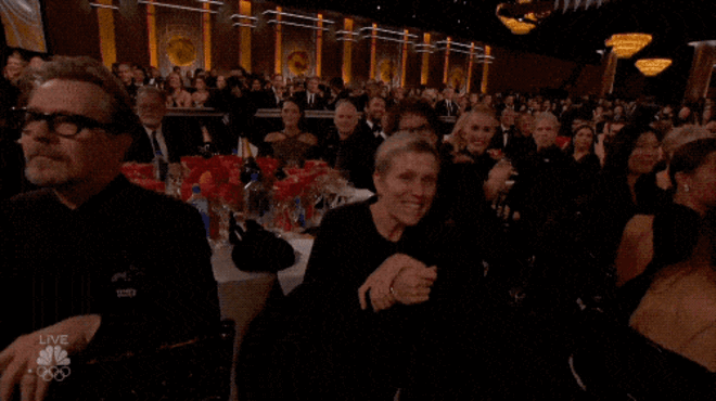 Frances McDormand a afastar a câmara