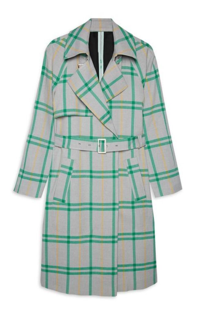 Trench-coat reinventado: €40, Primark