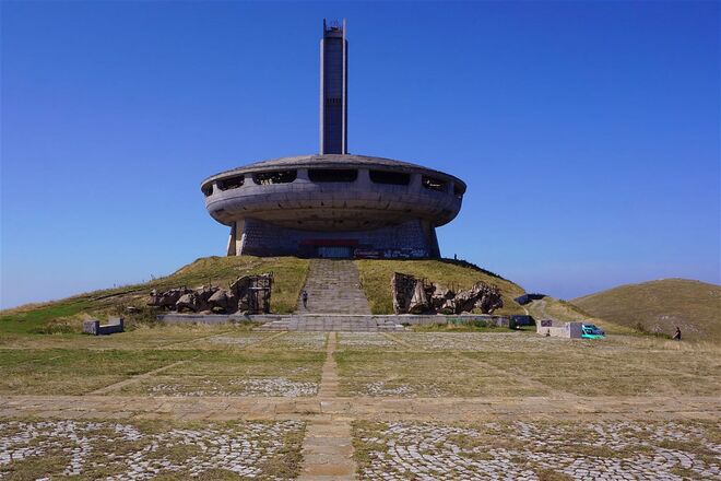 Monumento Buzludzha, Bulgária