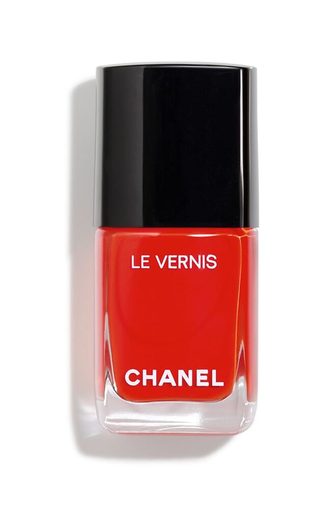 Verniz de unhas Le Vernis no tom 634 Arancio Vibrante, €25, Chanel
