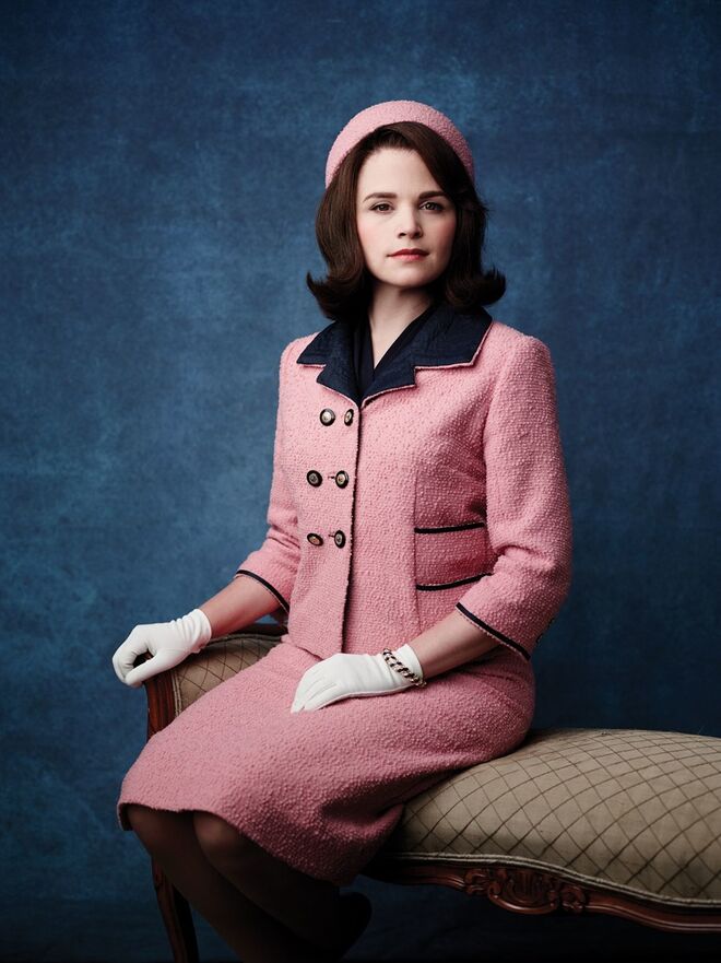 Ginnifer Goodwin interpreta Jacqueline Kennedy, Killing Kennedy (2013)