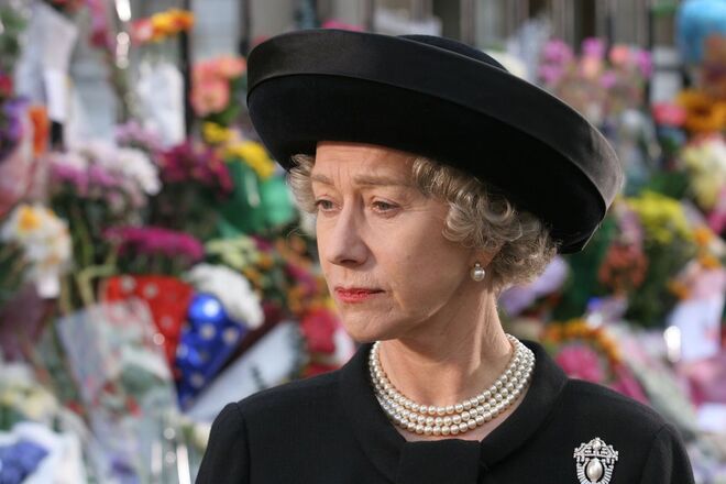 Helen Mirren interpreta Rainha Isabel II, A Rainha (2006)
