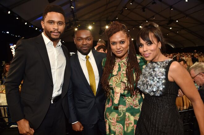 Ava Duvernay ladeada por Nnmamdi Asomugha, David Oyelowo e Kerry Washington