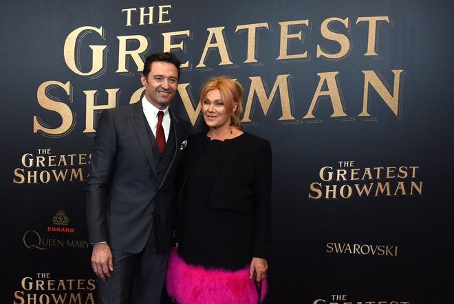 Deborra-Lee Furness e Hugh Jackman: 12 anos de diferença. Estão casados desde 1996 e têm dois filhos, Oscar e Ava Jackman. 