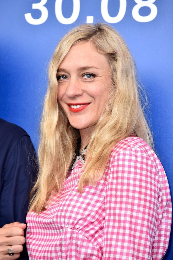 CHLOË SEVIGNY: KLOH-EE SE-VEN-YEE
