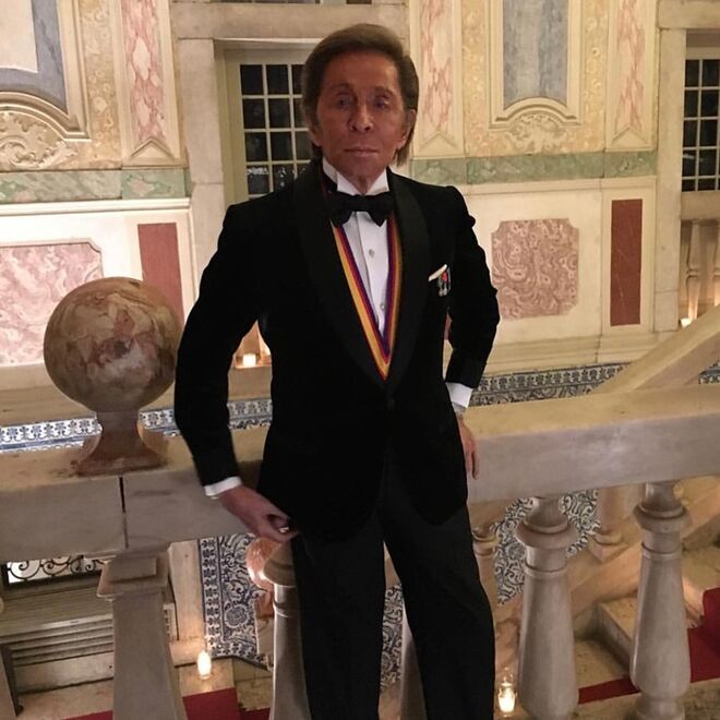 Ainda na liga dos designers, não esquecemos a azáfama na imprensa nacional causada por Valentino e Giancarlo Giammetti (seu namorado e co-fundador da Valentino) na cobertura da festa que deram no Palácio dos Marqueses da Fronteira, aquando da celebração do 80.º aniversário de Giammetti. 