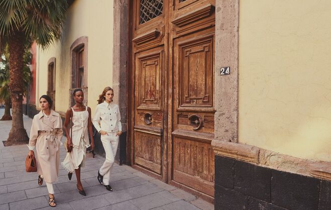 Sarah Berger, Mayowa Nicholas, Aira Ferreira. Net-a-porter.com para primavera/verão 2018.