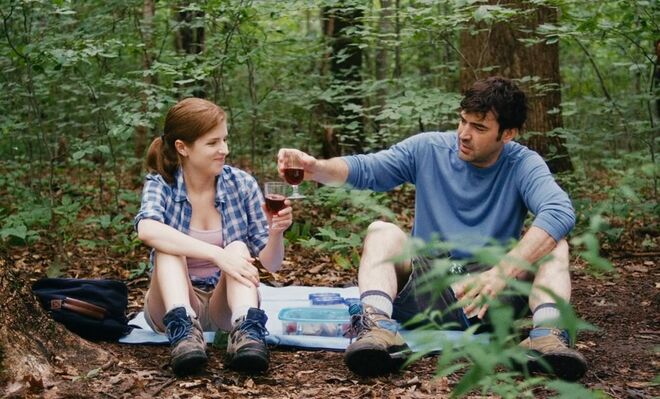 5. Fazer Geocaching (porque não?) | O Geocaching é uma espécie de “caça ao tesouro” no mundo real, através de coordenadas GPS. É uma atividade ao ar livre, em que os praticantes se deslocam até ao local indicado e procuram uma caixa que se encontra escondida, onde deixam uma mensagem. Pode saber mais, em geocaching.pt.