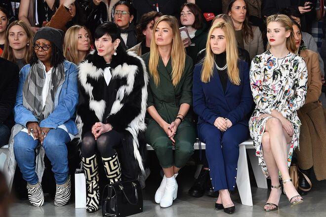 Whoopi Goldberg, Amy Fine Collins, Doutzen Kroes, Zosia Mamet e Virginia Gardner