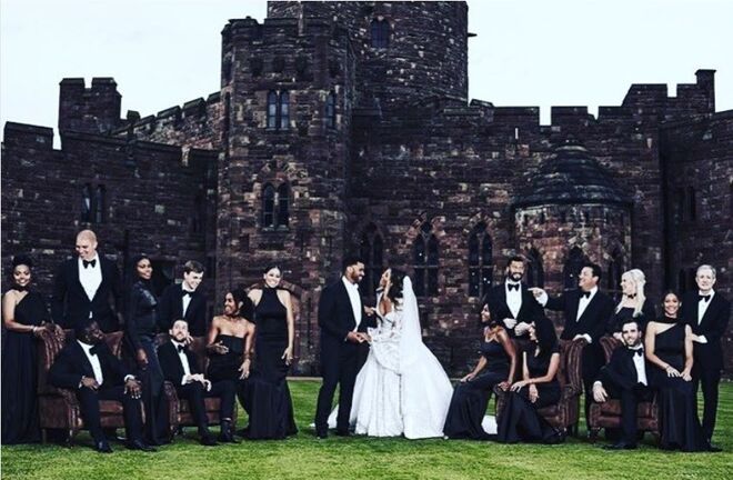 Kelly Rowland | Ciara casou com a estrela da NFL Russell Wilson, em julho de 2016, no Castelo de Peckforton, no Reino Unido. Kelly Rowland foi uma das suas damas de honor. 