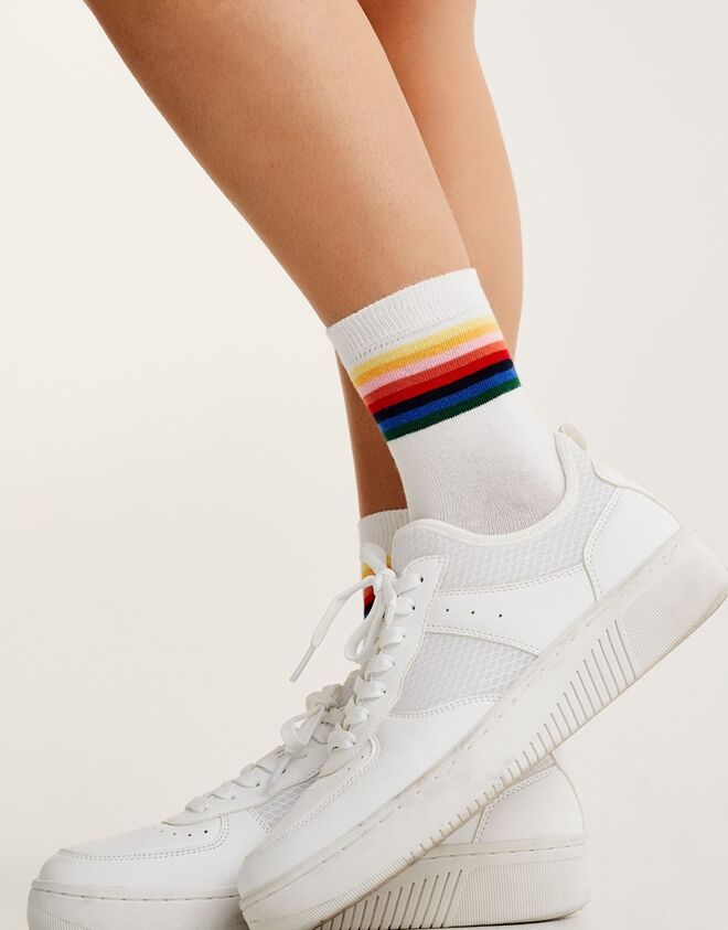 Pull & Bear, €2,99 