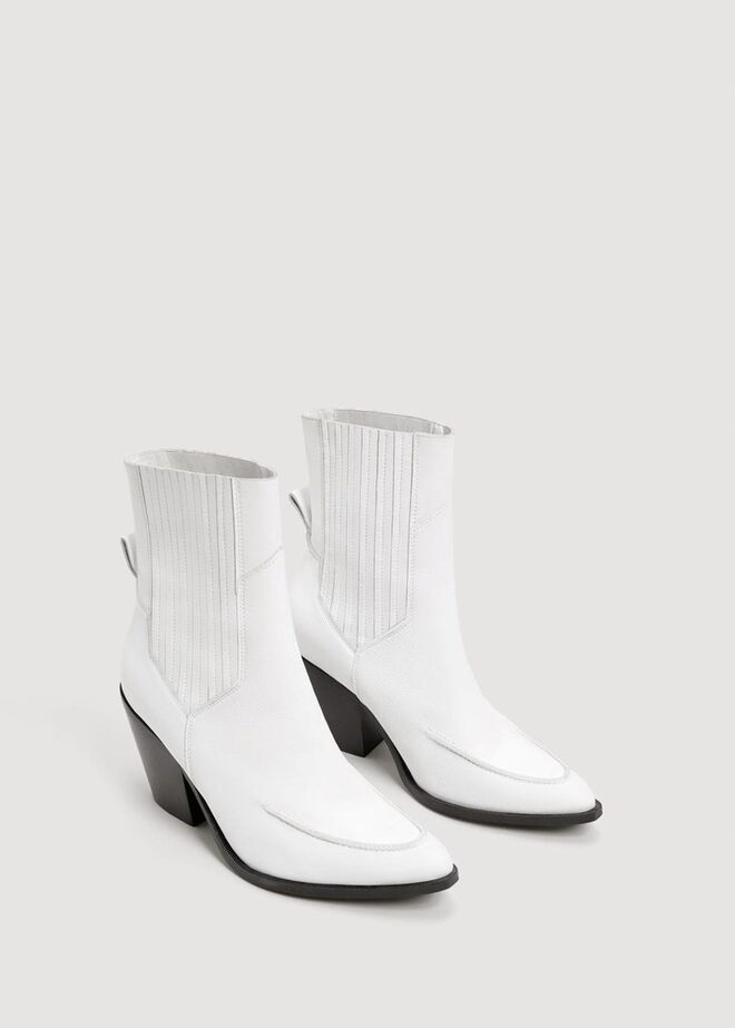 Botins em pele, €79,99, Mango