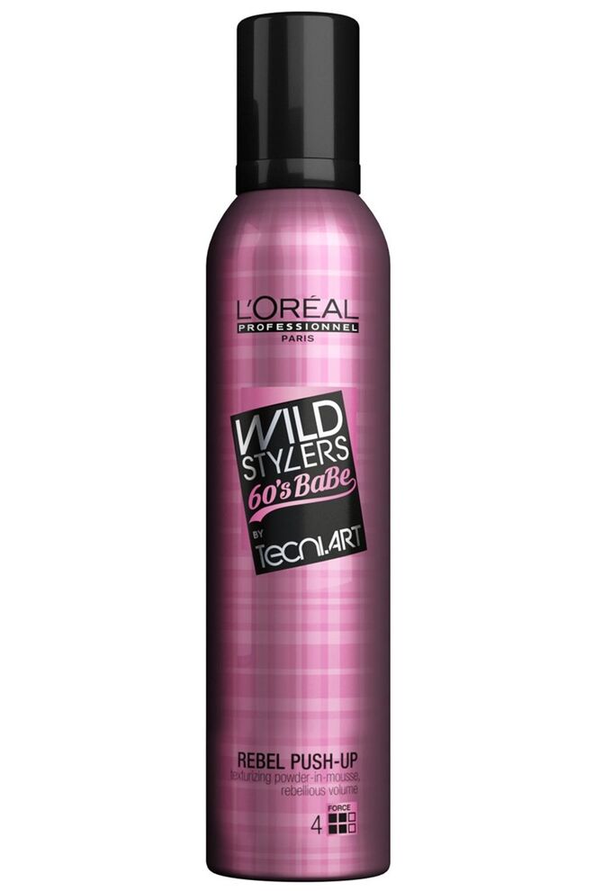 A nova mousse de cabelo Tecni.Art Wild Stylers Rebel Push Up da L'Oréal Professionnal foi usada para aperfeiçoar o cabelo das modelos no desfile da Roksanda. O produto é uma mistura de mousse de cabelo para volume com spray de textura. O resultado é um equilíbrio perfeito entre o movimento do brushing e um look despojado.